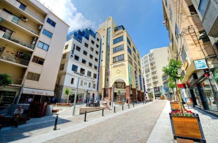 Modern 1Br Apartment, Central Location スリーマ エクステリア 写真